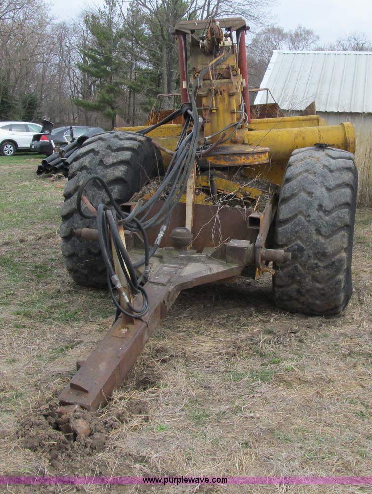 image for item E4727 Shop built hydraulic pull scraper bowl