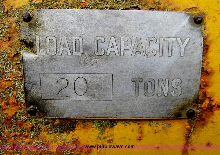 image for item E4727 Shop built hydraulic pull scraper bowl