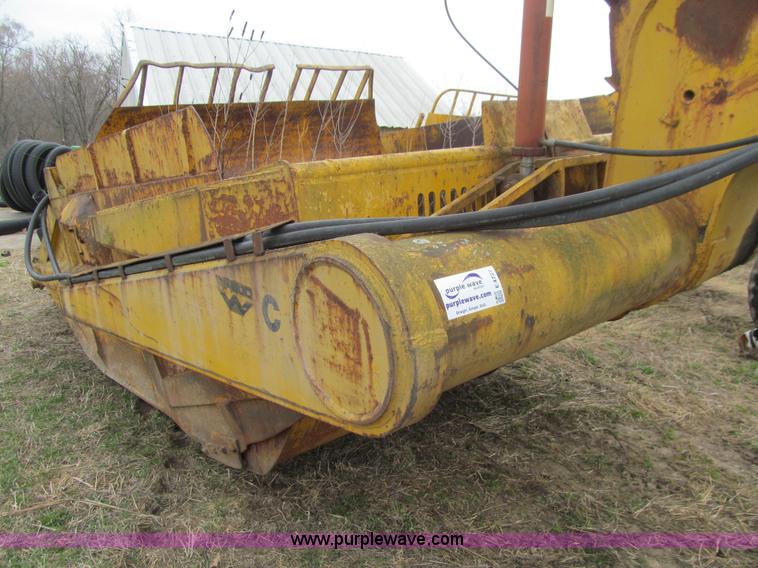 image for item E4727 Shop built hydraulic pull scraper bowl