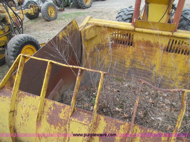 image for item E4727 Shop built hydraulic pull scraper bowl