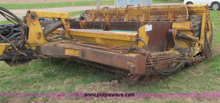 image for item E4736 Reynolds 14/14 hydraulic pull scraper