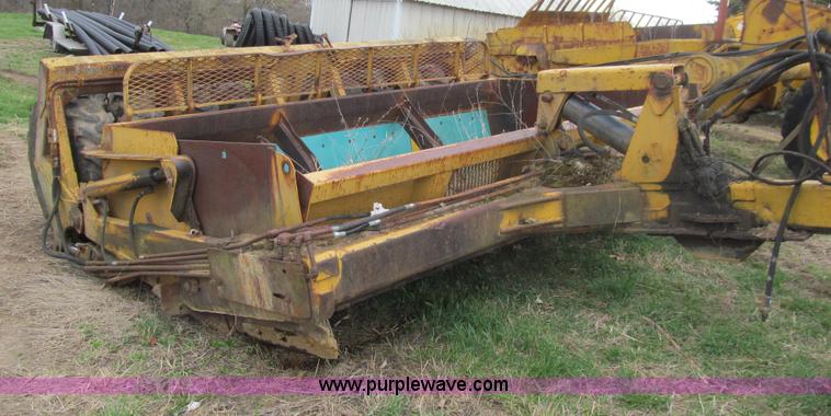 image for item E4736 Reynolds 14/14 hydraulic pull scraper