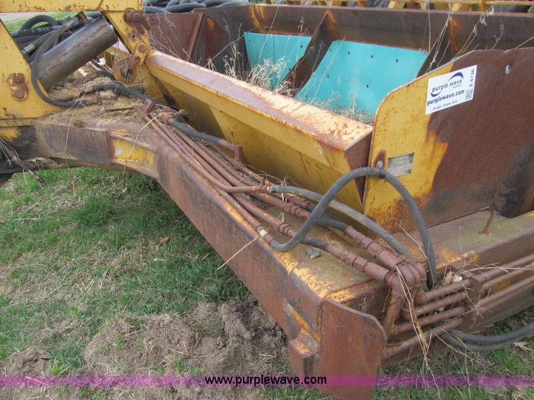 image for item E4736 Reynolds 14/14 hydraulic pull scraper