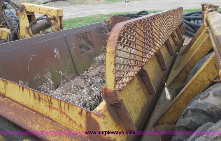 image for item E4736 Reynolds 14/14 hydraulic pull scraper