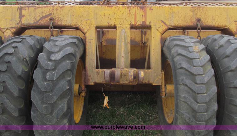 image for item E4736 Reynolds 14/14 hydraulic pull scraper