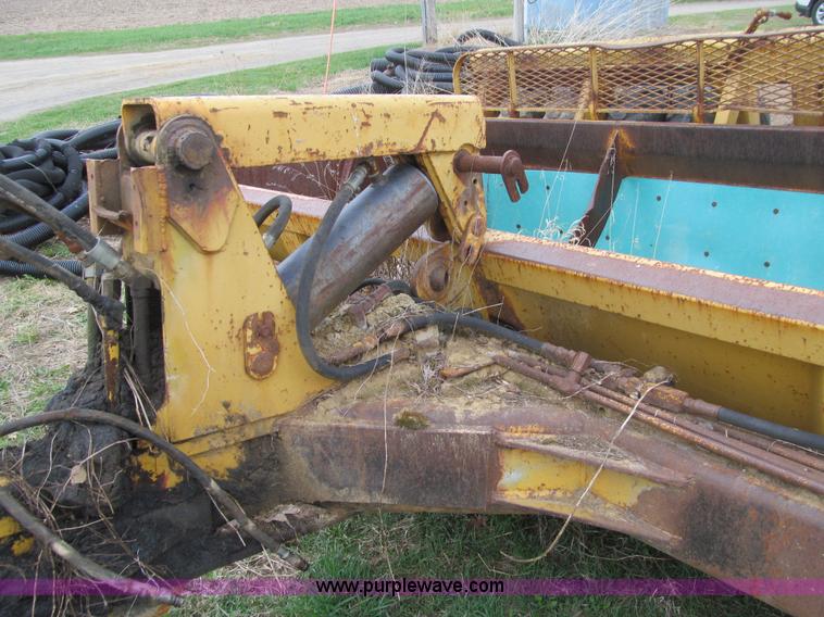 image for item E4736 Reynolds 14/14 hydraulic pull scraper