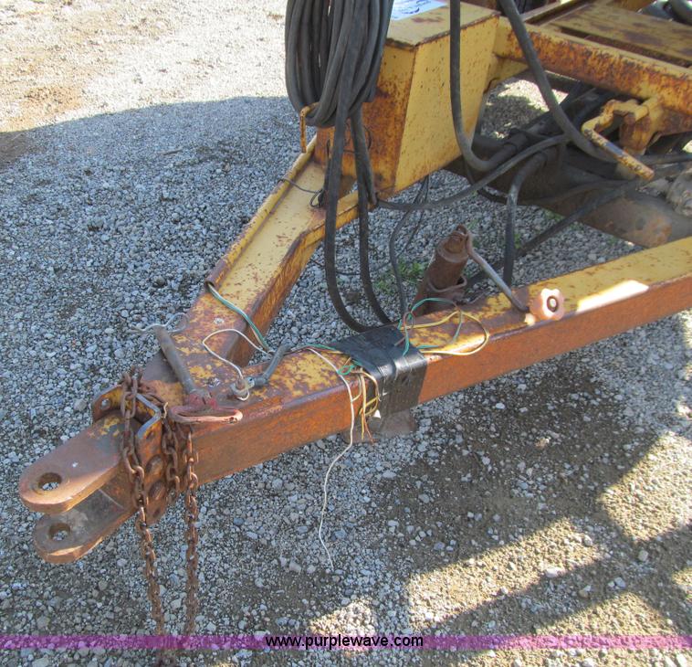 image for item E4739 R&L welding tile stringing trailer