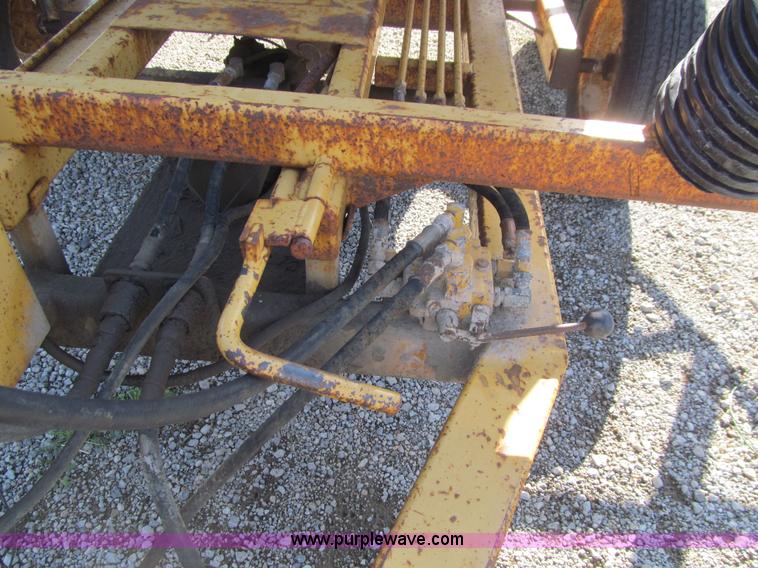 image for item E4739 R&L welding tile stringing trailer