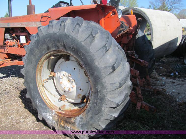 image for item E4740 Allis Chalmers 185 tractor