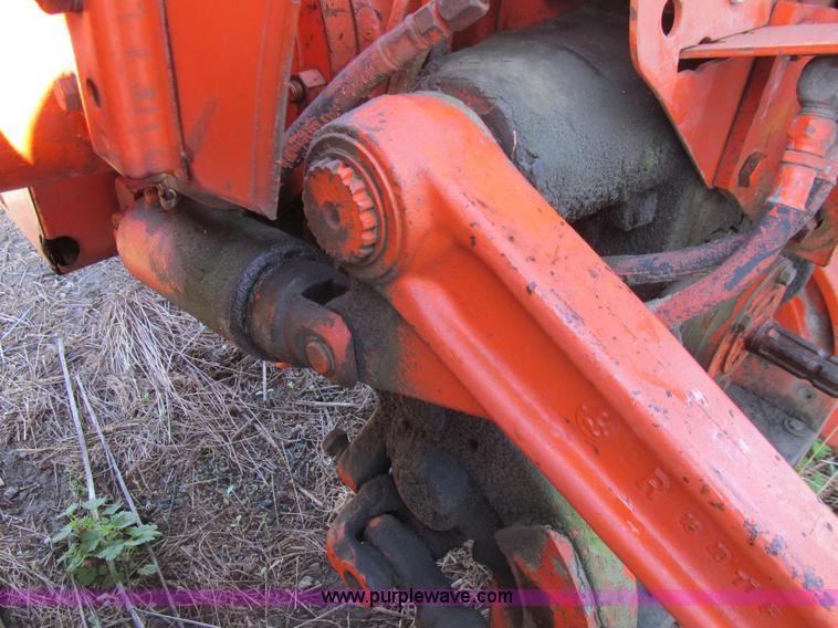 image for item E4740 Allis Chalmers 185 tractor