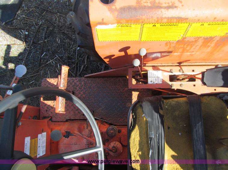 image for item E4740 Allis Chalmers 185 tractor