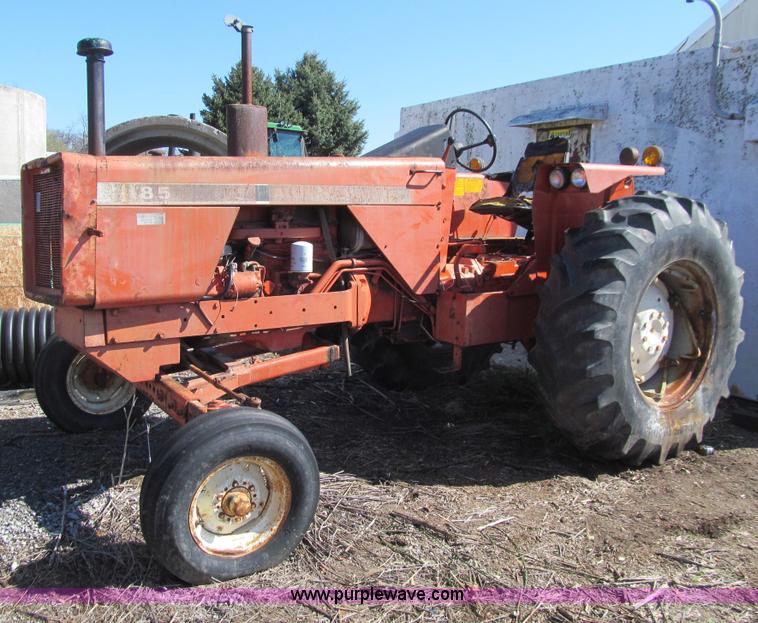 image for item E4740 Allis Chalmers 185 tractor