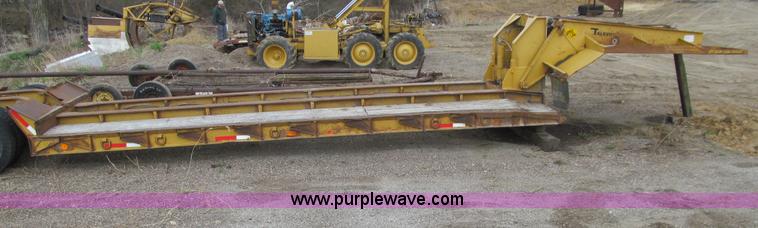 image for item E4743 1982 Talbert triple axle lowboy trailer