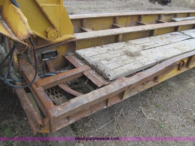 image for item E4743 1982 Talbert triple axle lowboy trailer