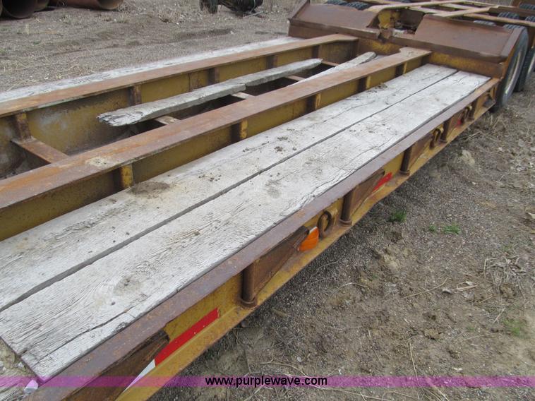 image for item E4743 1982 Talbert triple axle lowboy trailer