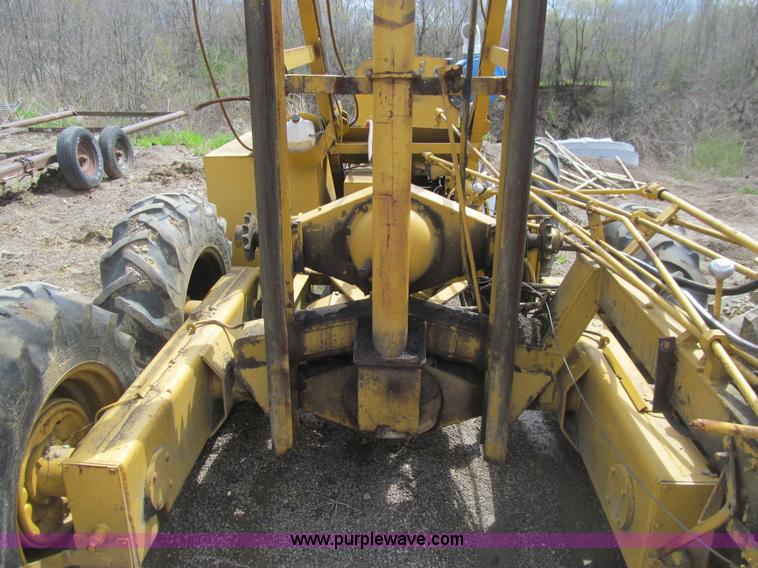 image for item E4744 Speicher tile trenching machine