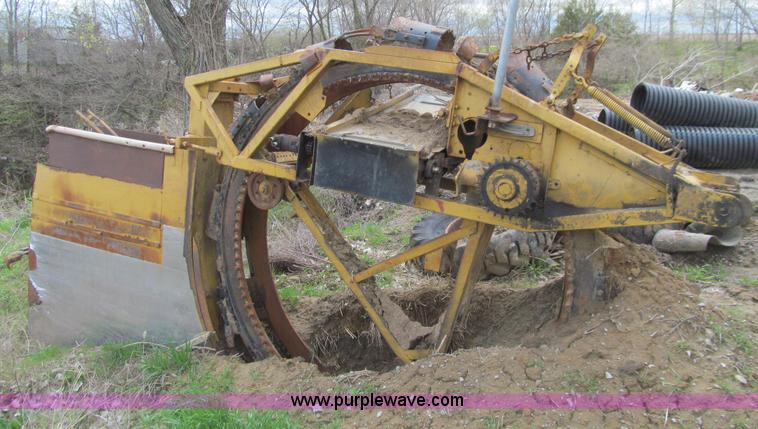 image for item E4744 Speicher tile trenching machine