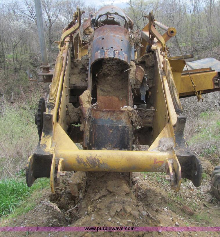 image for item E4744 Speicher tile trenching machine