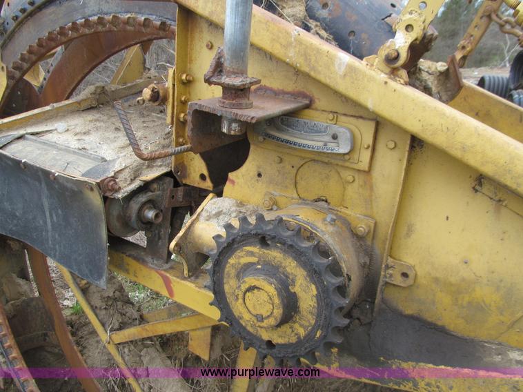 image for item E4744 Speicher tile trenching machine