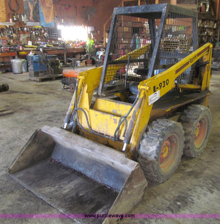 image for item E4751 Prime Mover L930 Rounder skid steer