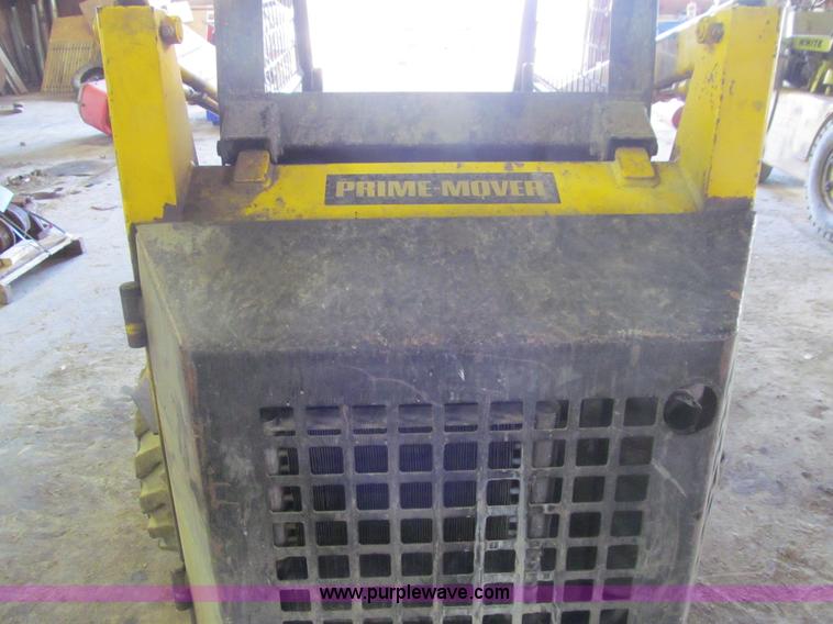 image for item E4751 Prime Mover L930 Rounder skid steer