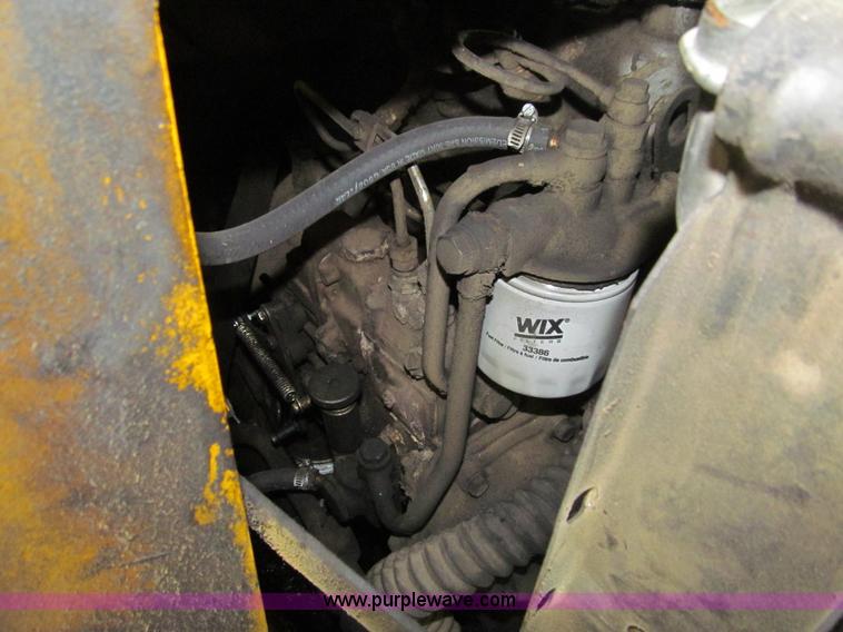 image for item E4751 Prime Mover L930 Rounder skid steer