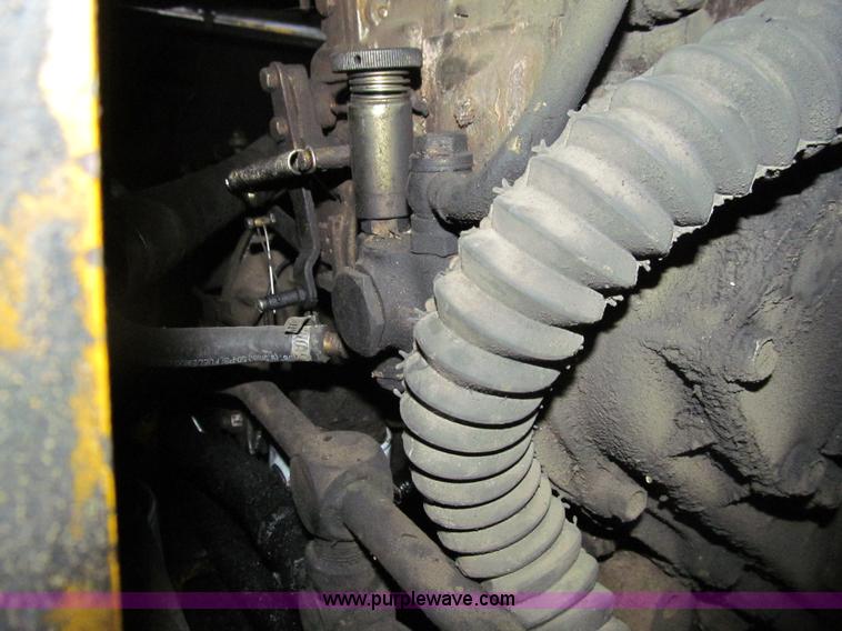 image for item E4751 Prime Mover L930 Rounder skid steer