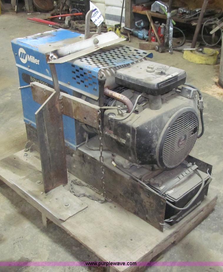 image for item E4775 Miller Bobcat 225G AC/DC welder generator