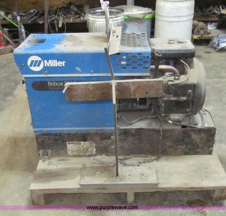 image for item E4775 Miller Bobcat 225G AC/DC welder generator