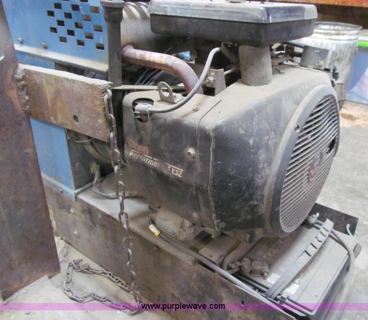 image for item E4775 Miller Bobcat 225G AC/DC welder generator