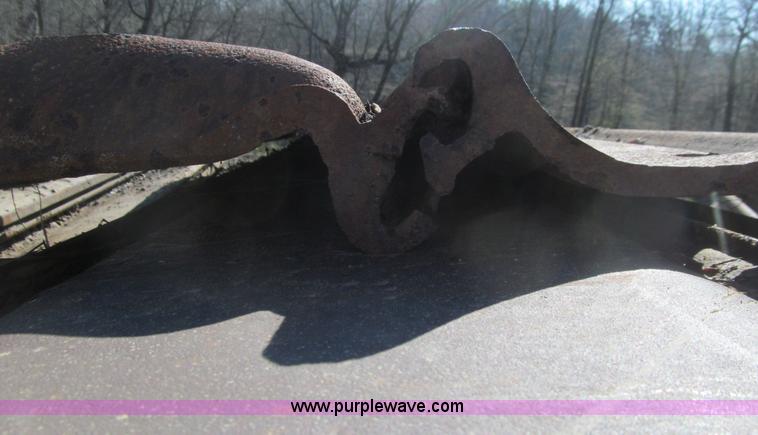 image for item E4801 Approximately 60 pieces steel sheeting