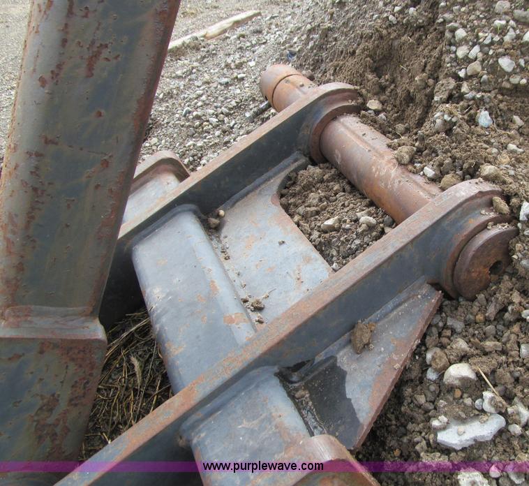 image for item E4814 Pemberton LBLS340004NNHH excavator thumb