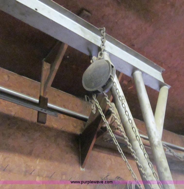 image for item E4825 Portable overhead gantry crane