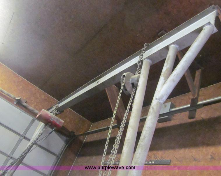 image for item E4825 Portable overhead gantry crane