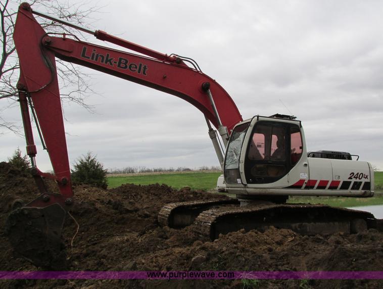 image for item I4185 2005 Link Belt 240LX excavator
