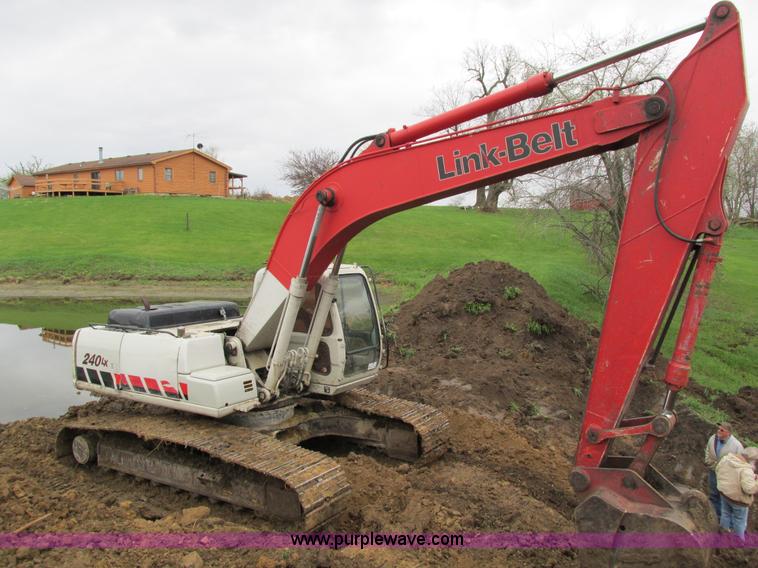 image for item I4185 2005 Link Belt 240LX excavator