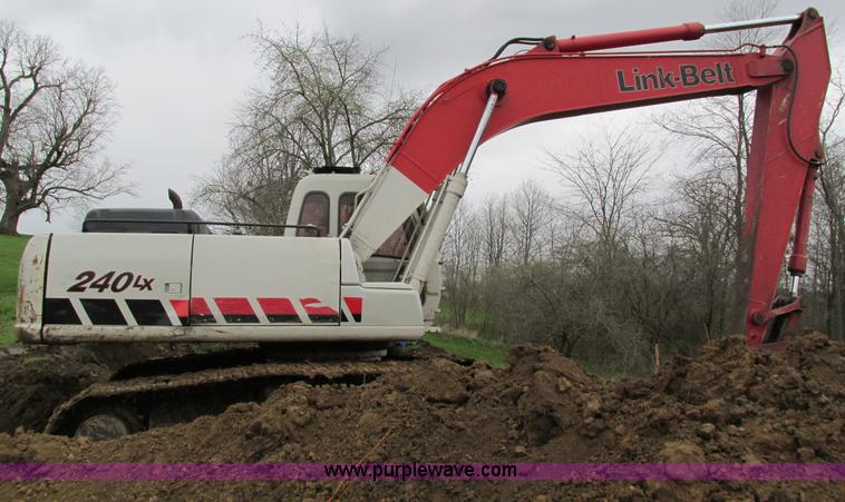 image for item I4185 2005 Link Belt 240LX excavator