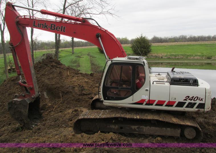 image for item I4185 2005 Link Belt 240LX excavator