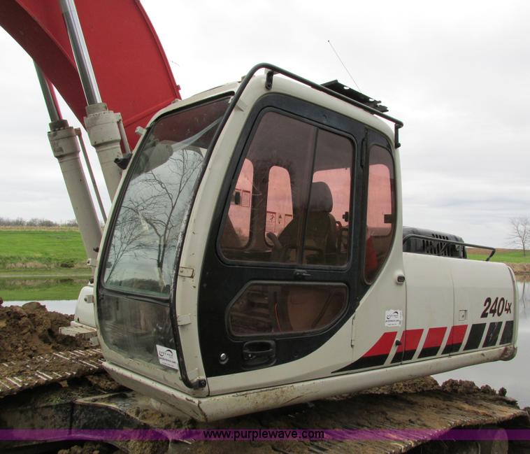 image for item I4185 2005 Link Belt 240LX excavator
