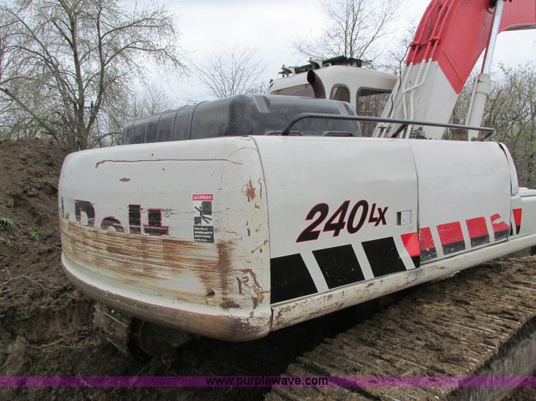 image for item I4185 2005 Link Belt 240LX excavator