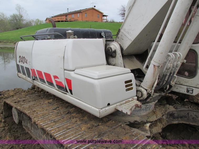 image for item I4185 2005 Link Belt 240LX excavator