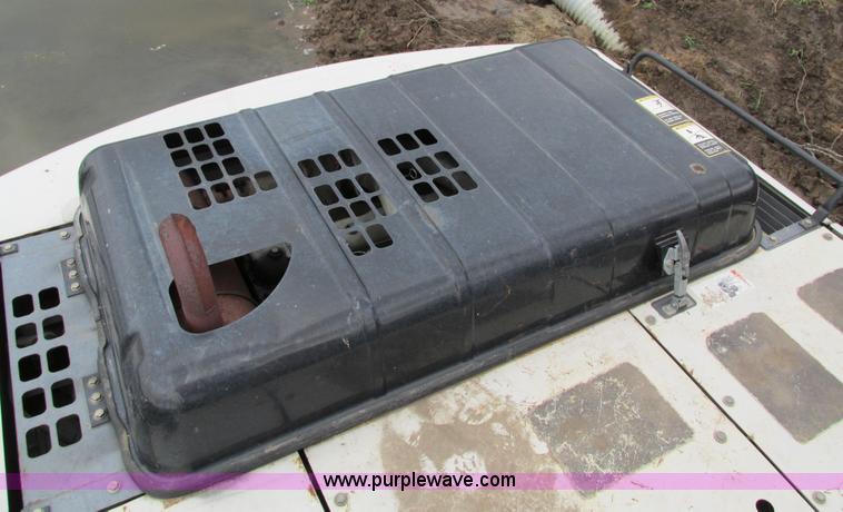 image for item I4185 2005 Link Belt 240LX excavator