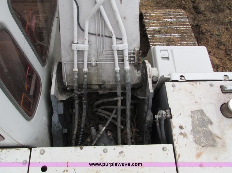 image for item I4185 2005 Link Belt 240LX excavator