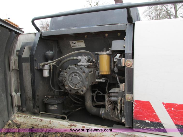 image for item I4185 2005 Link Belt 240LX excavator