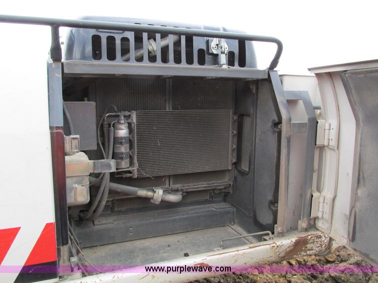 image for item I4185 2005 Link Belt 240LX excavator