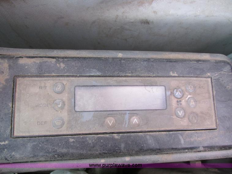 image for item I4185 2005 Link Belt 240LX excavator