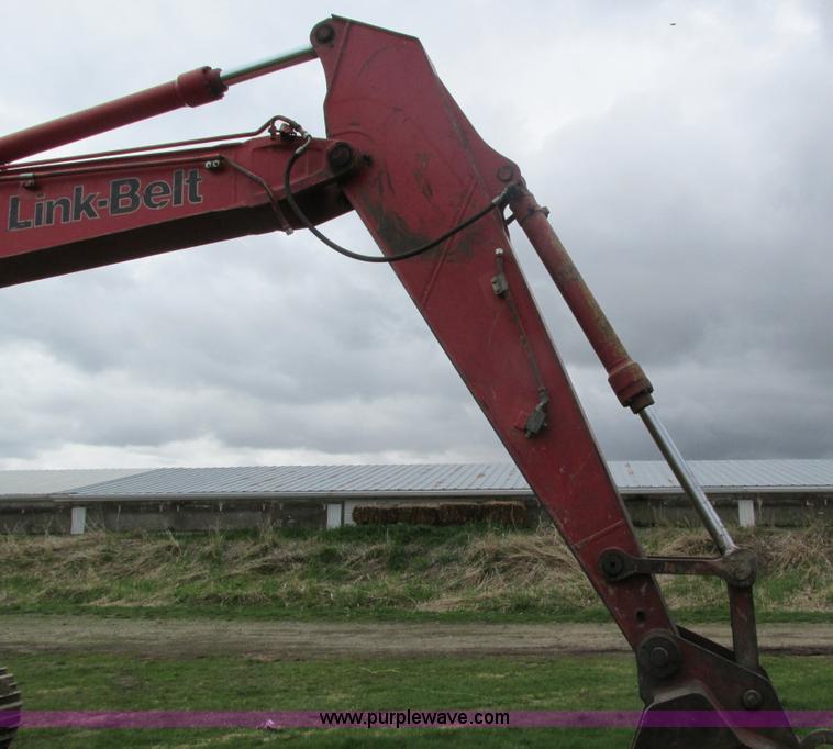 image for item I4186 2005 Link Belt 210LX excavator