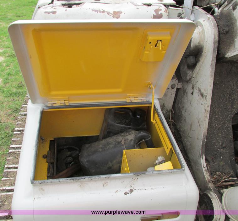 image for item I4186 2005 Link Belt 210LX excavator