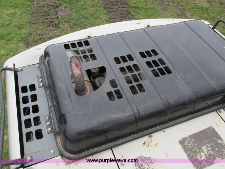 image for item I4186 2005 Link Belt 210LX excavator