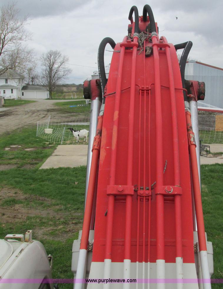 image for item I4186 2005 Link Belt 210LX excavator